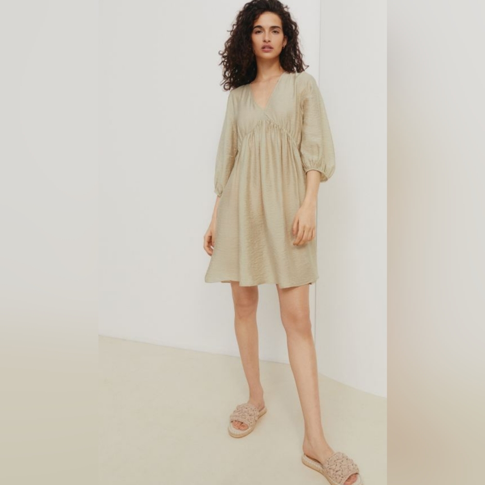 H&M Plus Size V-Neck Dress - XXL